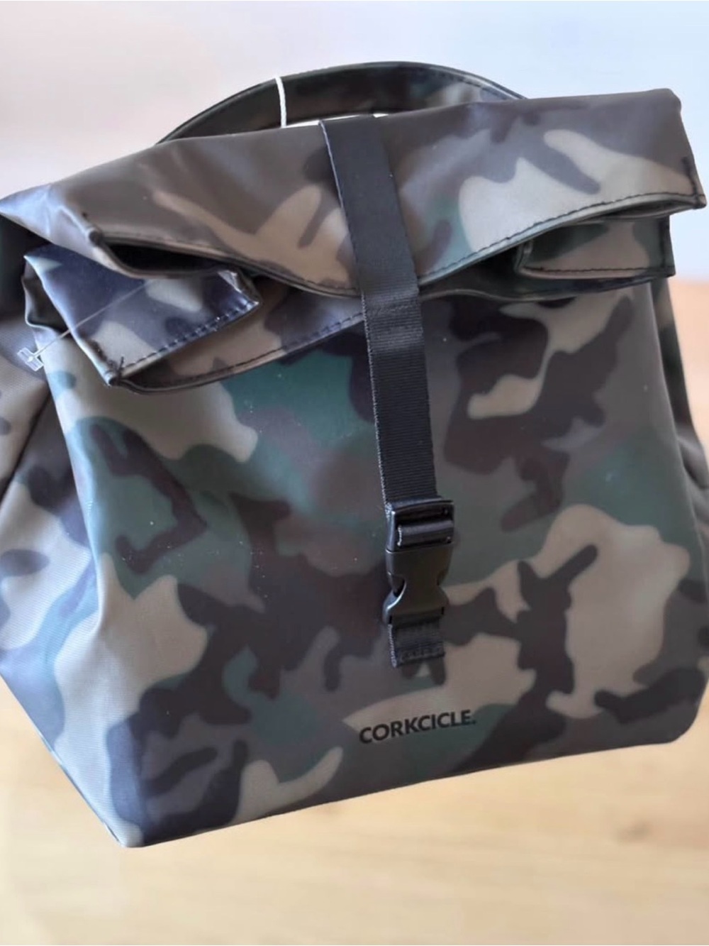 Corkcicle Nona Roll-Top Lunch Bag – Woodland Camo